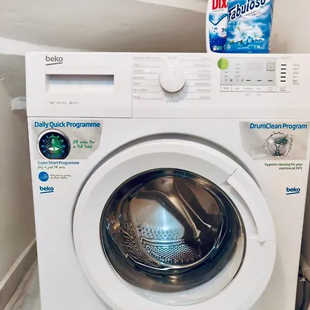 Apartamento Cosy Away From *