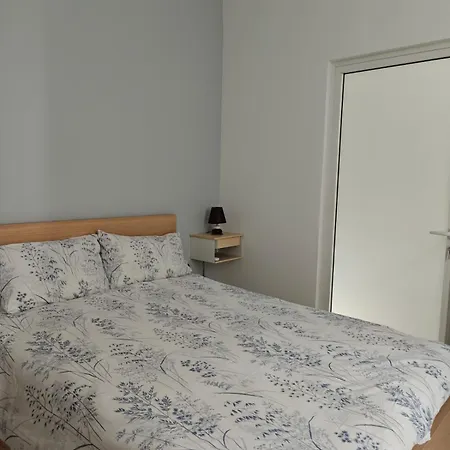 Apartment Cosy Away From