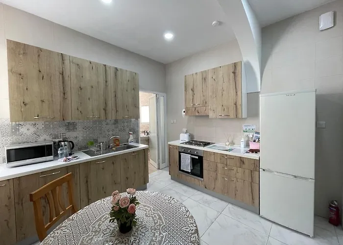 דירה Cosy Away From